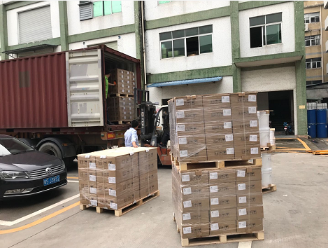 日夜趕工,只為白色液體硅膠“發貨”